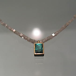 Halsschmuck: Gold, Turmalin, Diamantkette