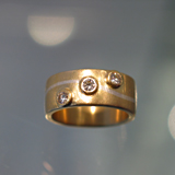 Ring: Gol,d Feinsilber, Brillianten