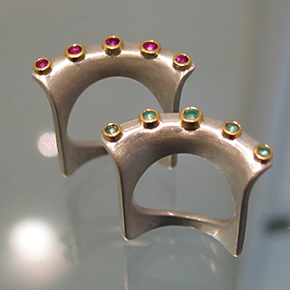 Ringe: Silber, Gold, Rubine, Smaragde